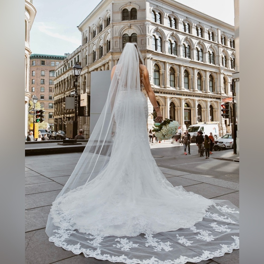 👰‍♀️ Pronovias Dralia Wedding Dress – Size 8